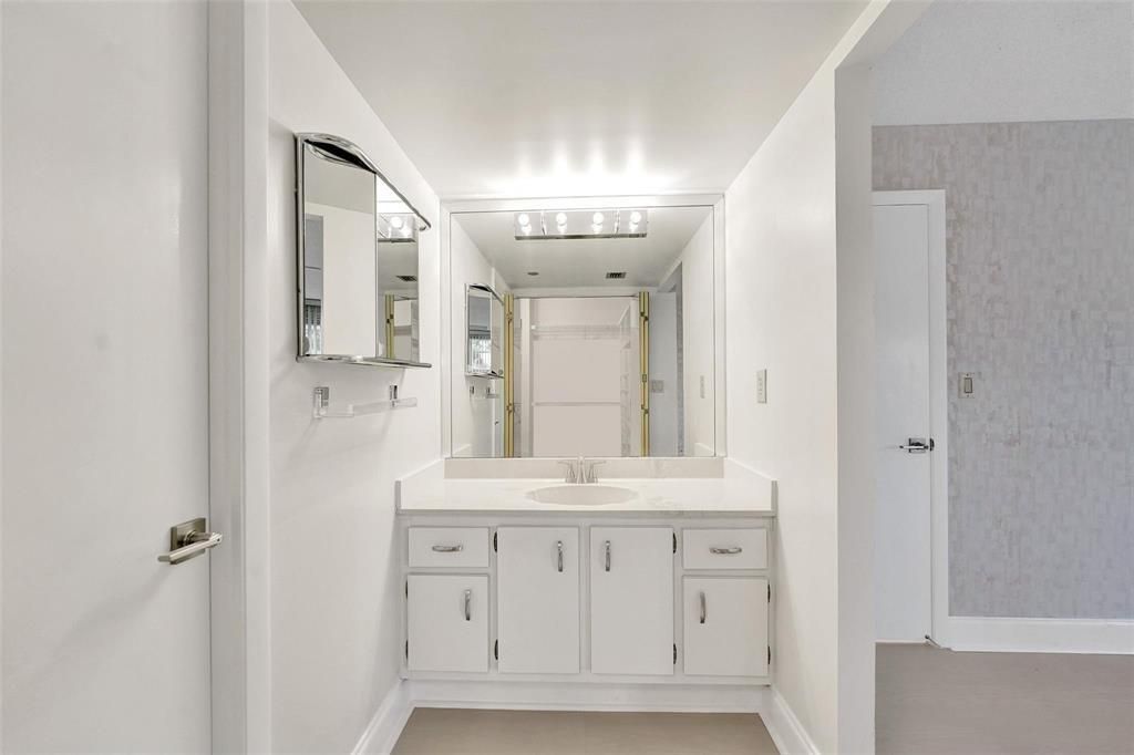 1000 Saint Charles Place, Unit 305, Pembroke Pines, FL 33026 Photo