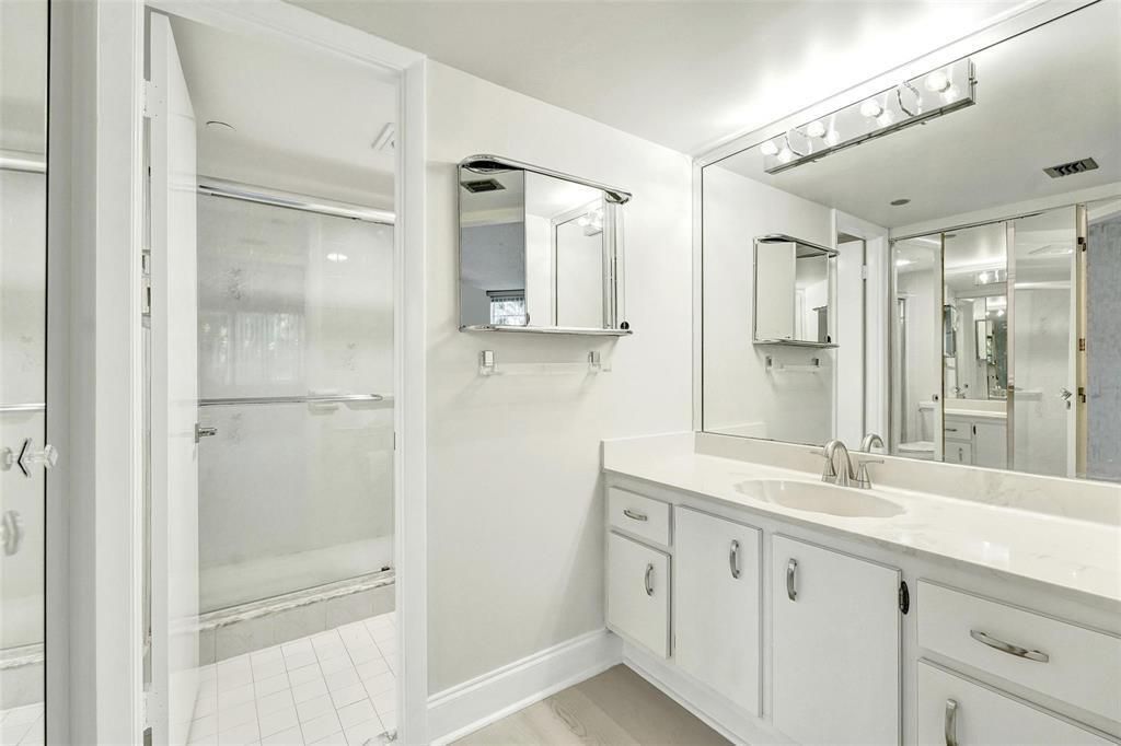 1000 Saint Charles Place, Unit 305, Pembroke Pines, FL 33026 Photo