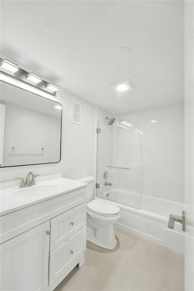 1000 Saint Charles Place, Unit 305, Pembroke Pines, FL 33026 Photo