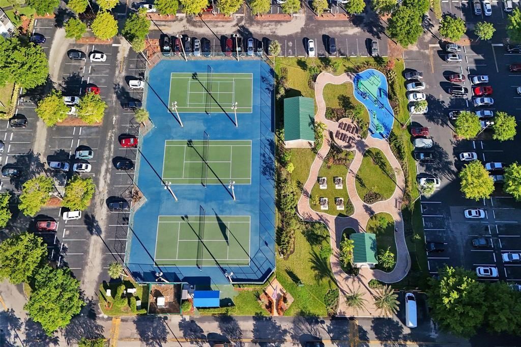 1000 Saint Charles Place, Unit 305, Pembroke Pines, FL 33026 Photo