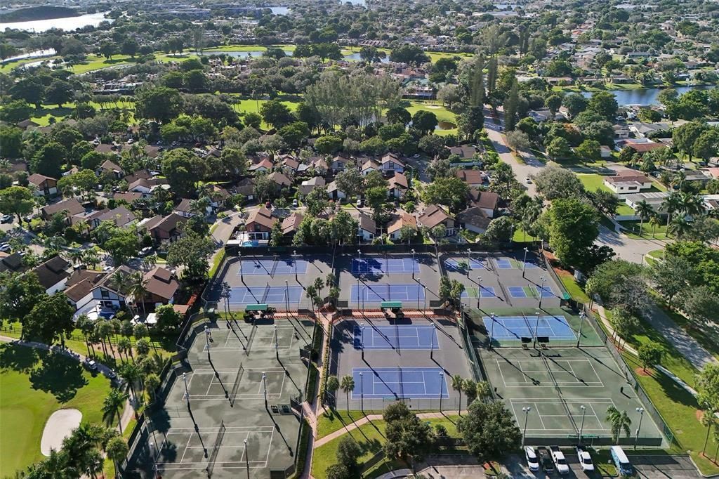 1000 Saint Charles Place, Unit 305, Pembroke Pines, FL 33026 Photo