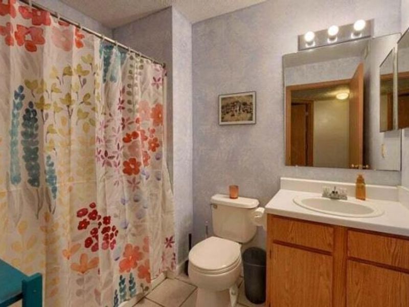 5484 Cedar Springs Drive , Columbus, OH 43228 Photo 18