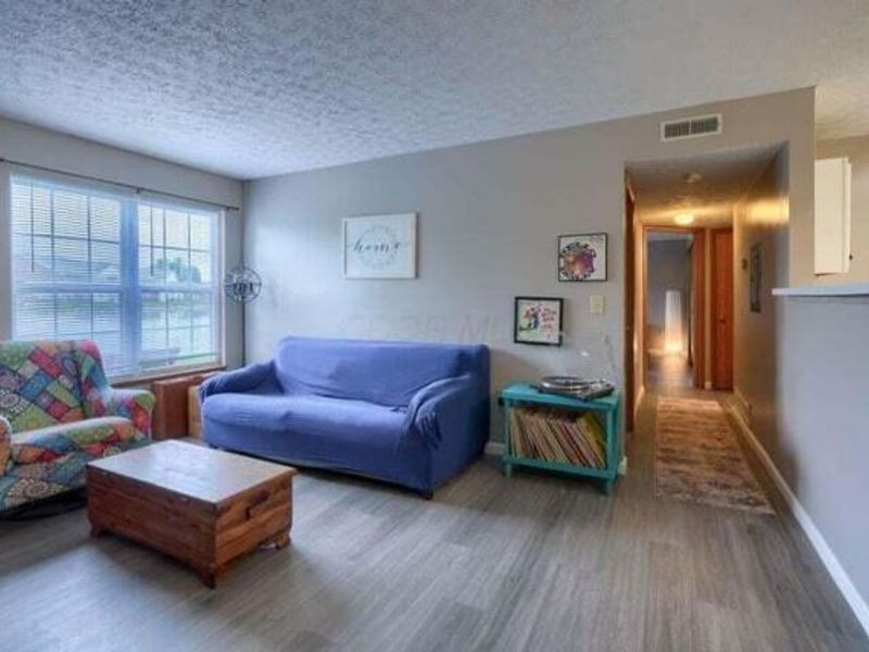 5484 Cedar Springs Drive , Columbus, OH 43228 Photo 9