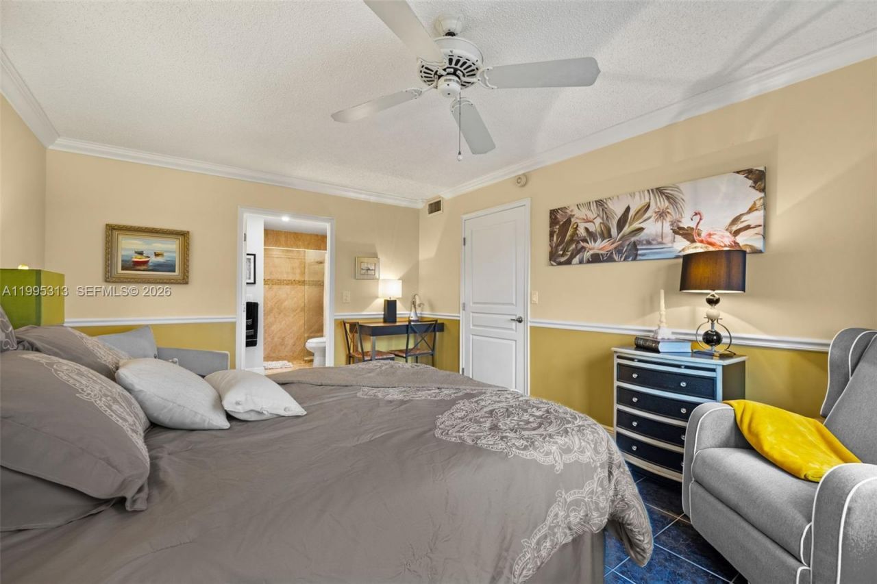 200 Diplomat Pkwy , Unit 732, Hallandale Beach, FL 33009 Photo