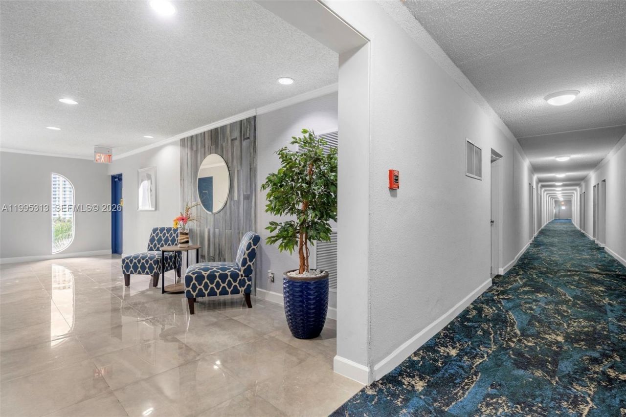 200 Diplomat Pkwy , Unit 732, Hallandale Beach, FL 33009 Photo