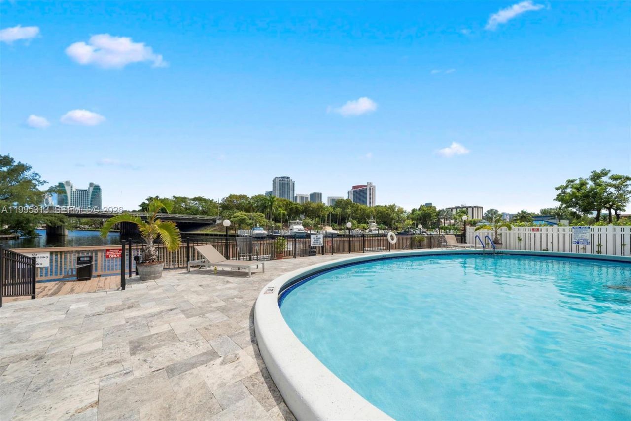 200 Diplomat Pkwy , Unit 732, Hallandale Beach, FL 33009 Photo