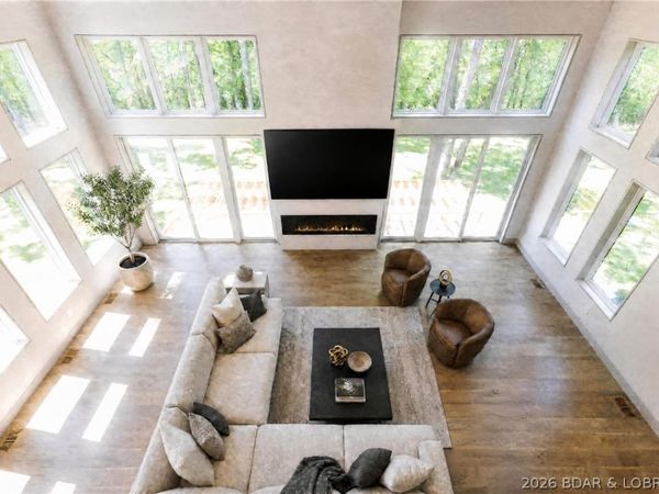 5 Antler Point, Linn Creek, MO 65052