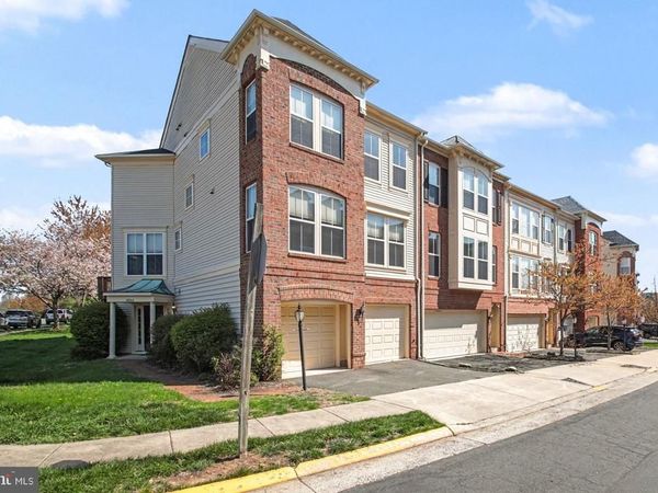 42464 REGAL WOOD DRIVE , BRAMBLETON, VA 20148