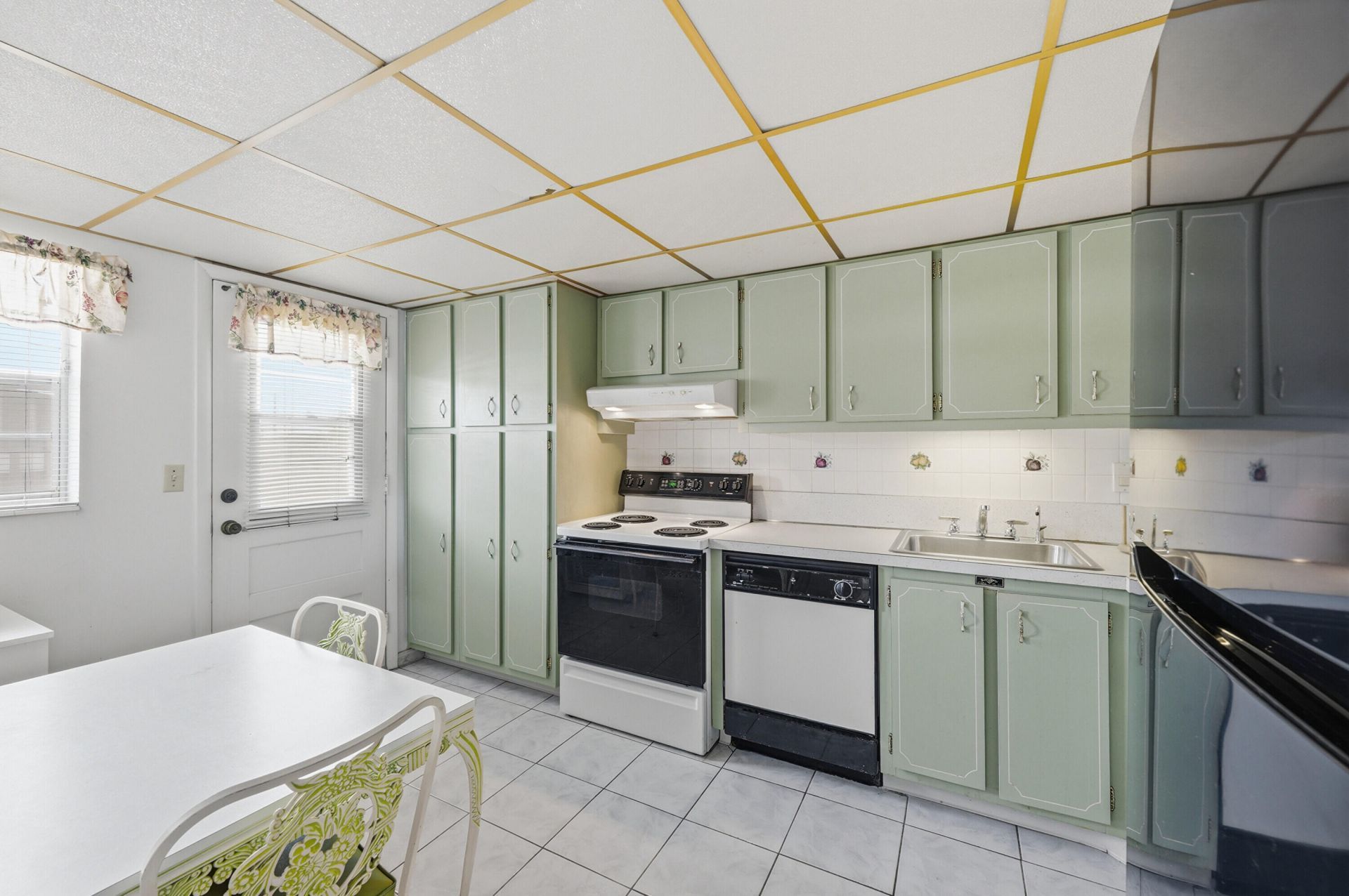 2991 NW 46th Avenue, Unit 303, Lauderdale Lakes, FL 33313 Photo