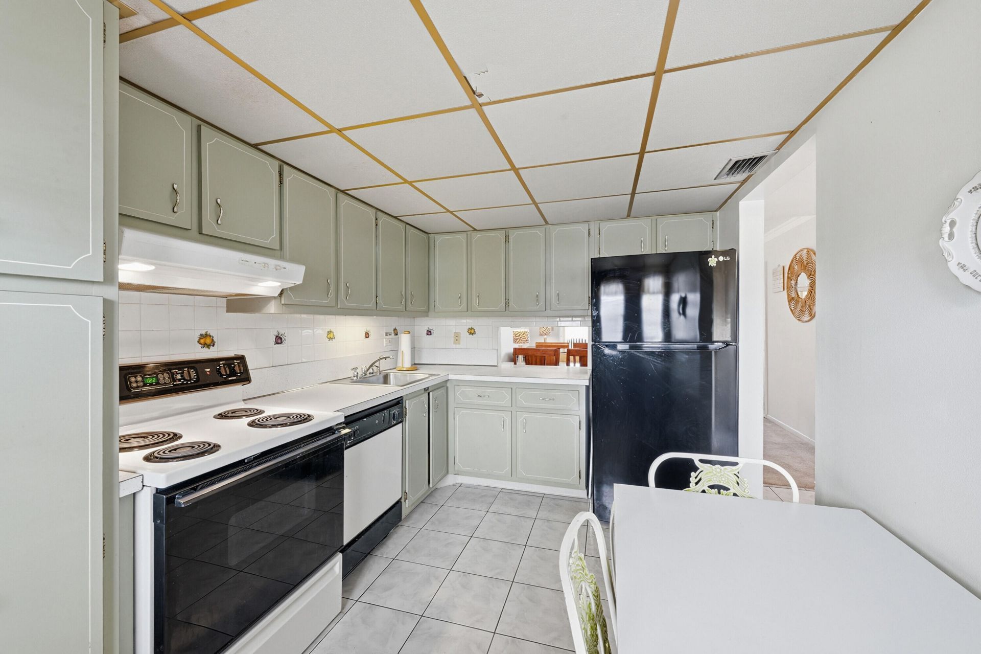 2991 NW 46th Avenue, Unit 303, Lauderdale Lakes, FL 33313 Photo