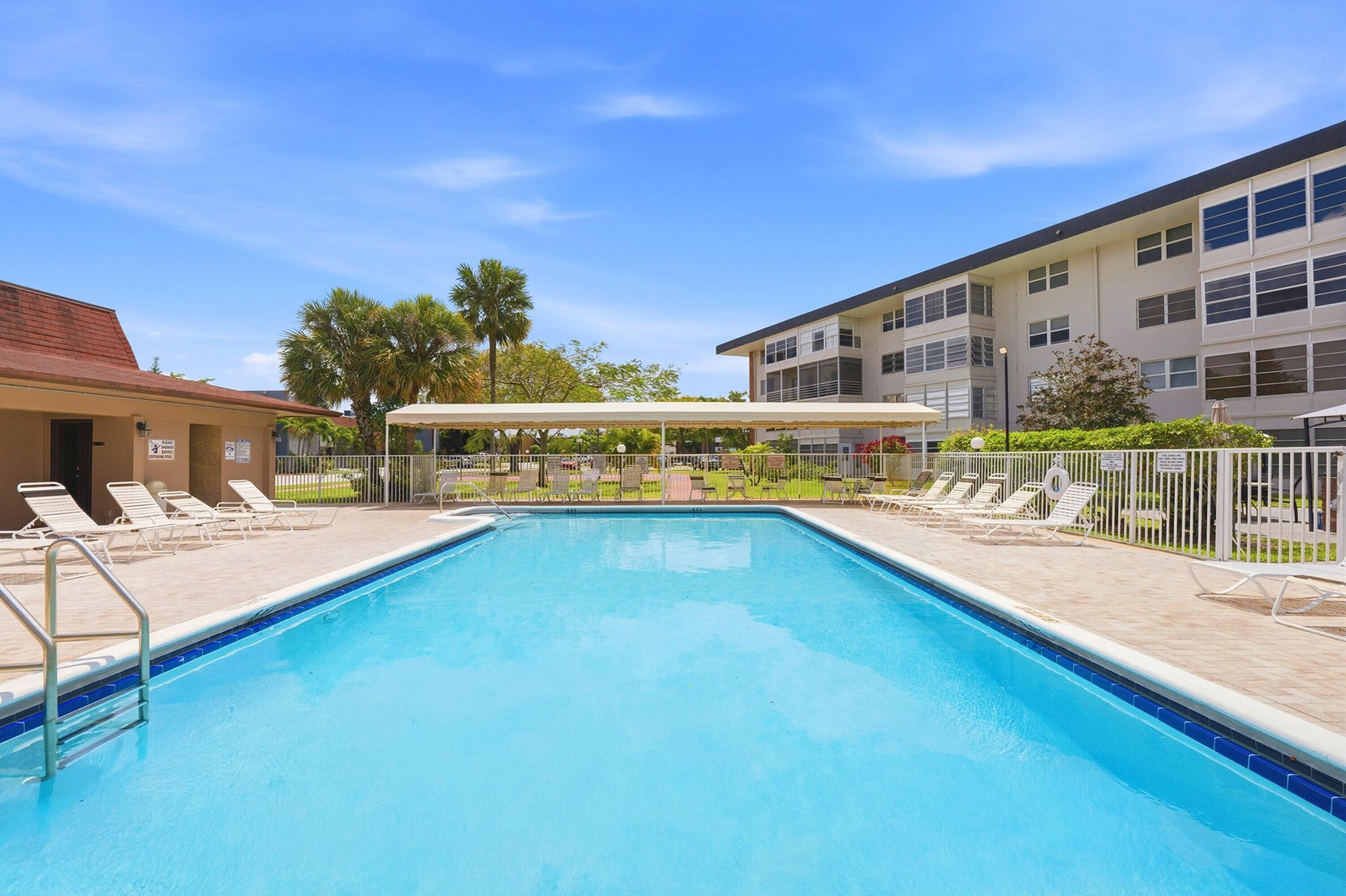 2991 NW 46th Avenue, Unit 303, Lauderdale Lakes, FL 33313 Photo