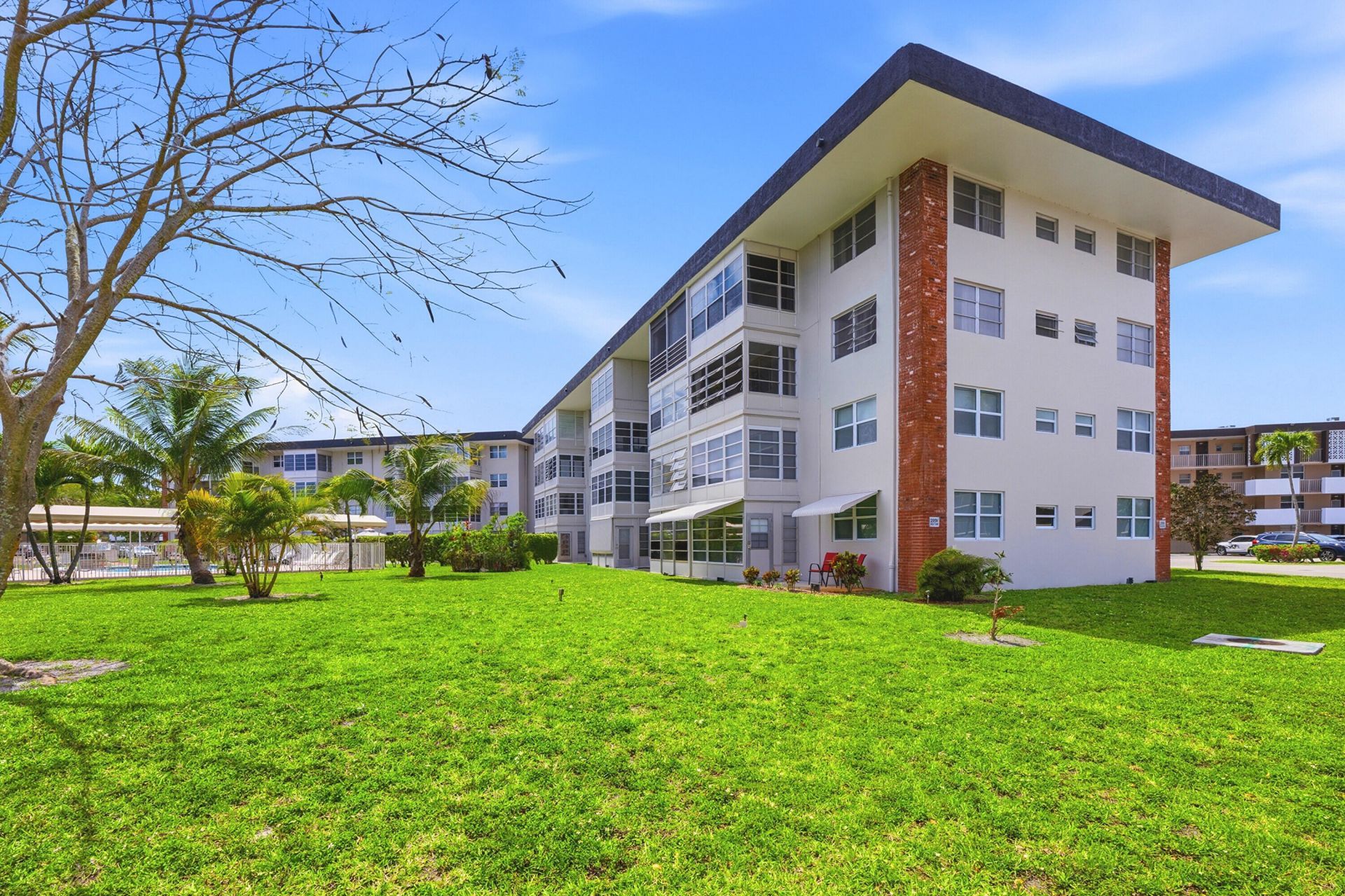 2991 NW 46th Avenue, Unit 303, Lauderdale Lakes, FL 33313 Photo