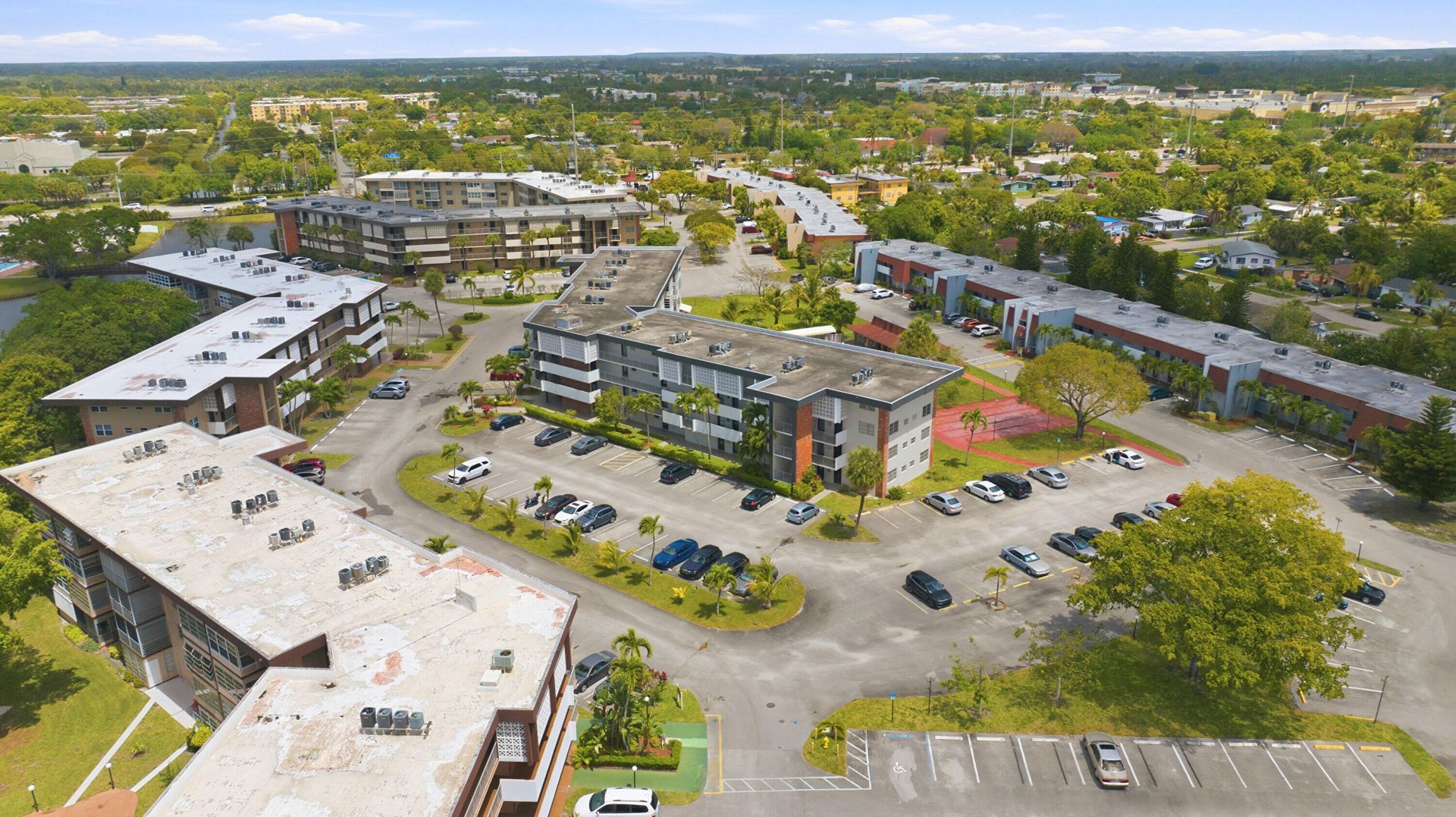 2991 NW 46th Avenue, Unit 303, Lauderdale Lakes, FL 33313 Photo