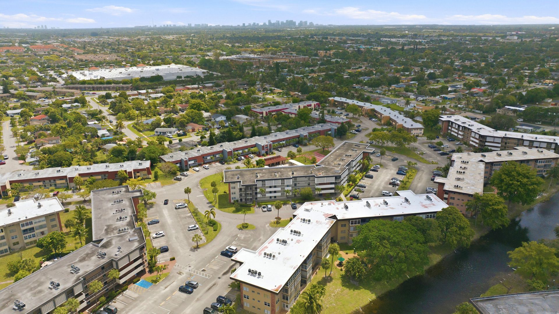 2991 NW 46th Avenue, Unit 303, Lauderdale Lakes, FL 33313 Photo
