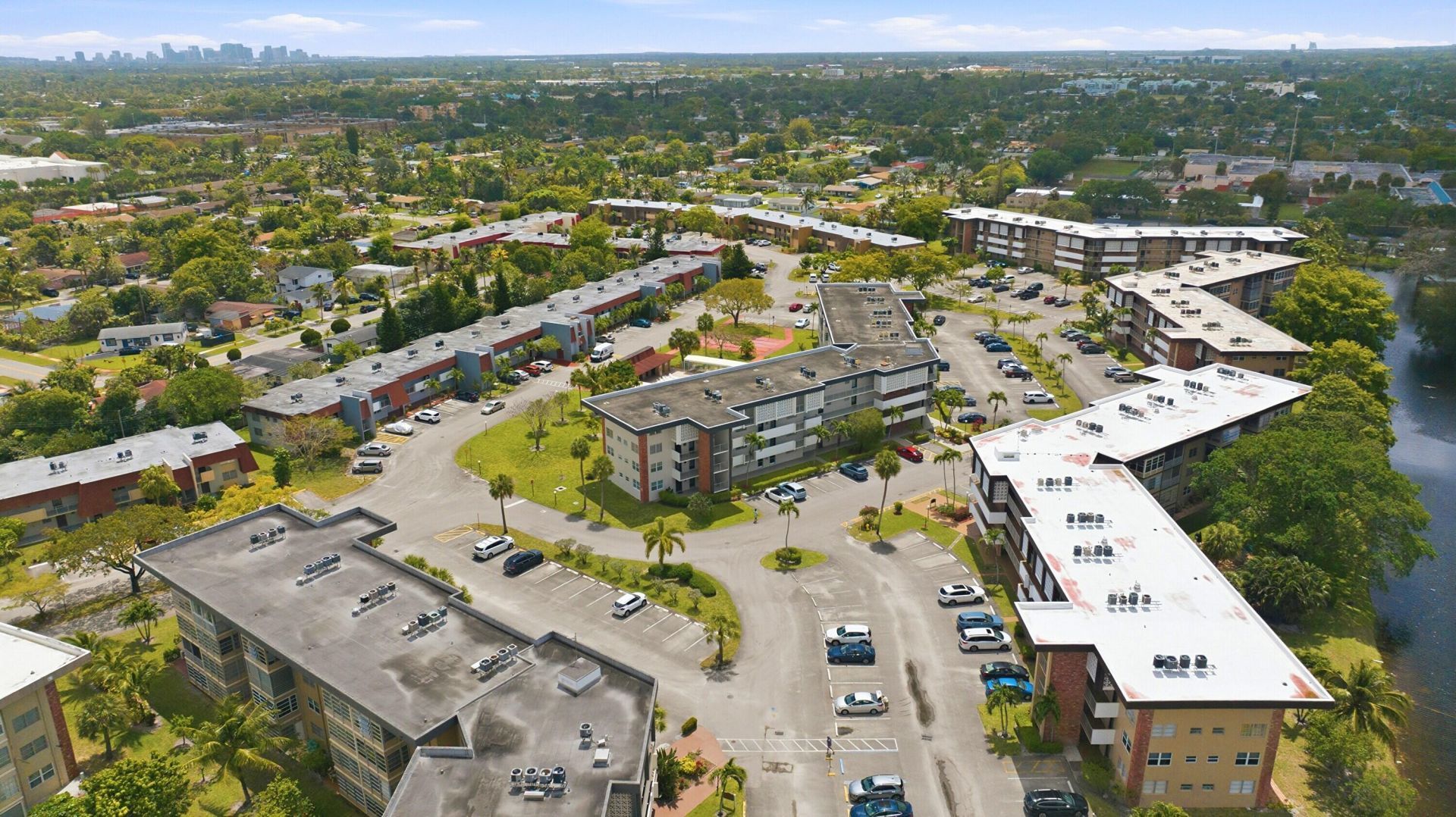 2991 NW 46th Avenue, Unit 303, Lauderdale Lakes, FL 33313 Photo