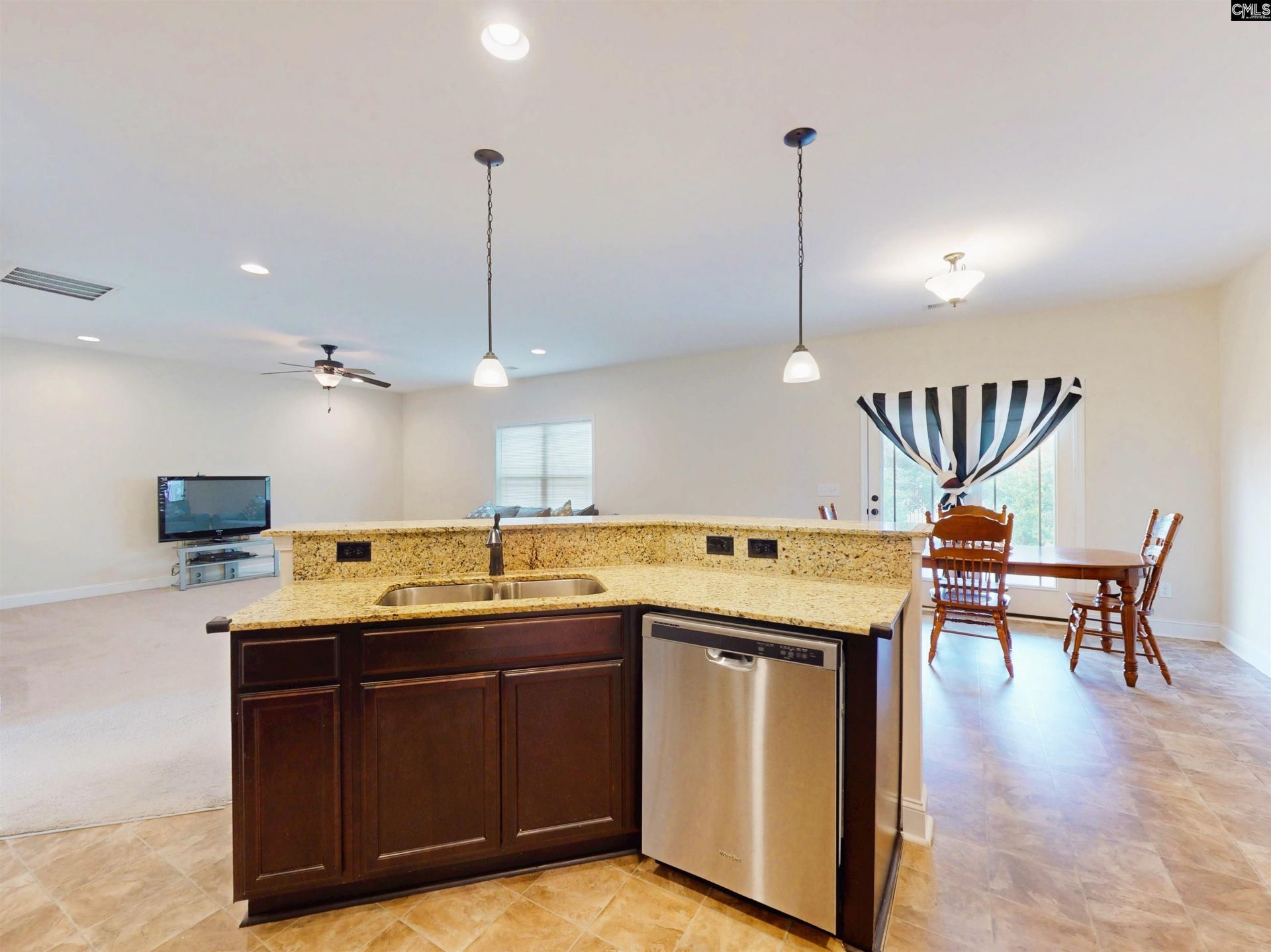 109 Niblick Court  Photo 8