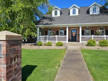 435 N 17Th Street, Geneva, NE 68361