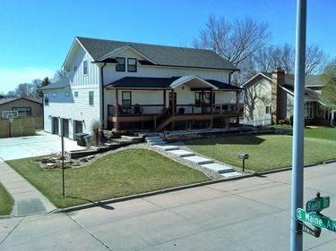 1622 Raell Drive, York, NE 68467