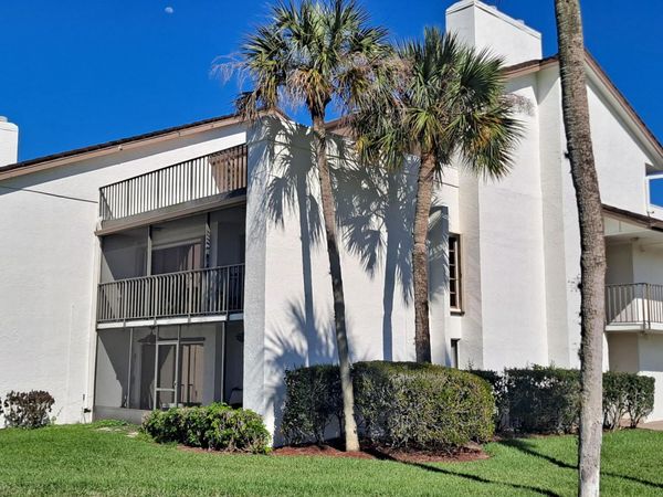 3500 Twin Lakes Terrace, Unit 206, Fort Pierce, FL 34951