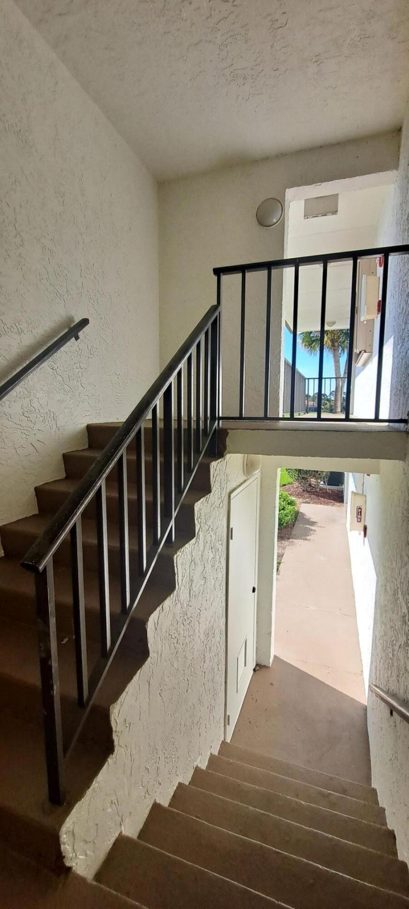 3500 Twin Lakes Terrace, Unit 206, Fort Pierce, FL 34951 Photo