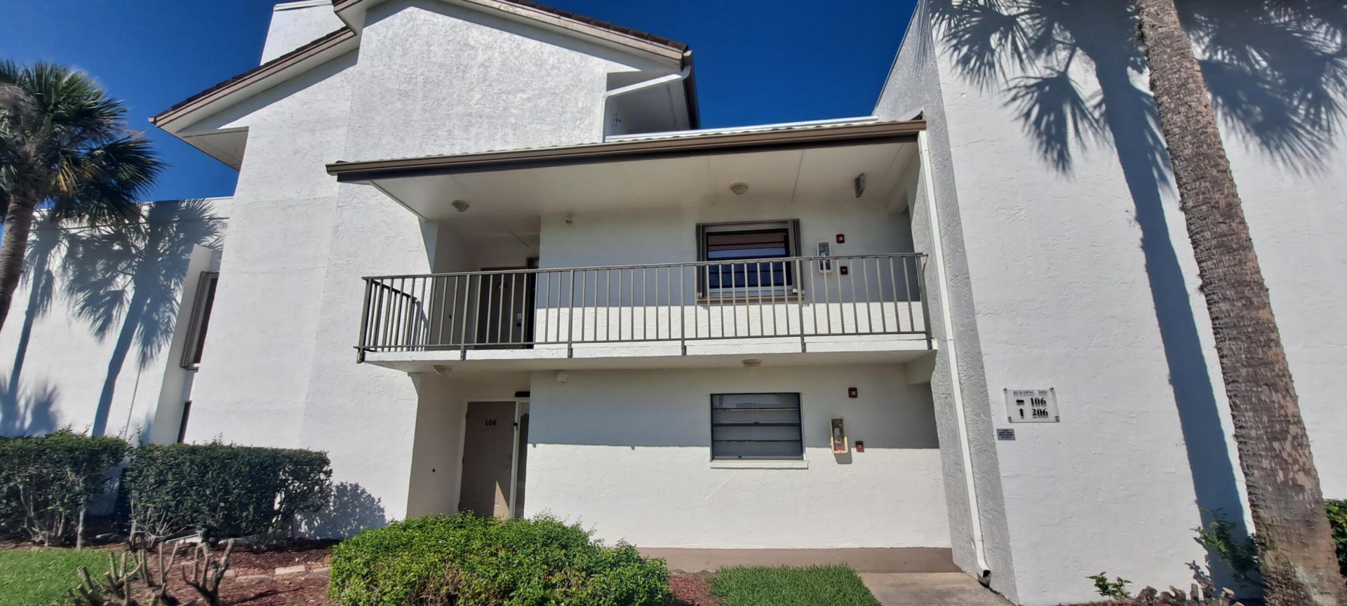3500 Twin Lakes Terrace, Unit 206, Fort Pierce, FL 34951 Photo