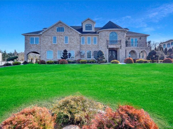 120 Majestic Drive , Dix Hills, NY 11746