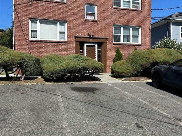 31 N Hillside Avenue , Unit 2.S, Elmsford, NY 10523