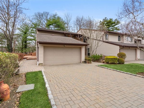 38 Maple Court , Jericho, NY 11753