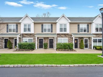 147 Ashley Court Central Islip, NY 11722
