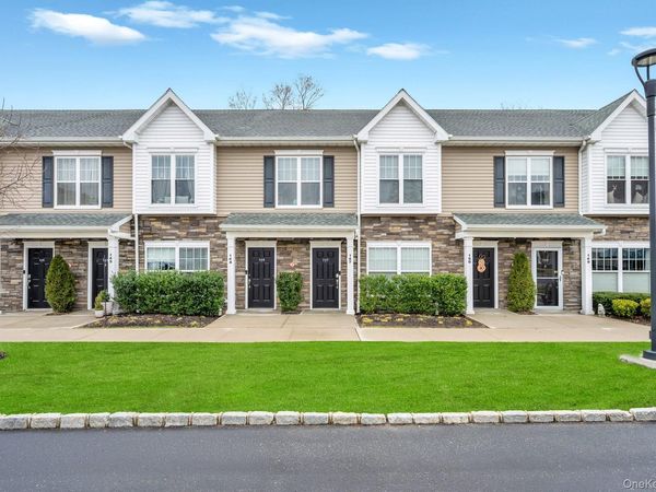 147 Ashley Court , Central Islip, NY 11722
