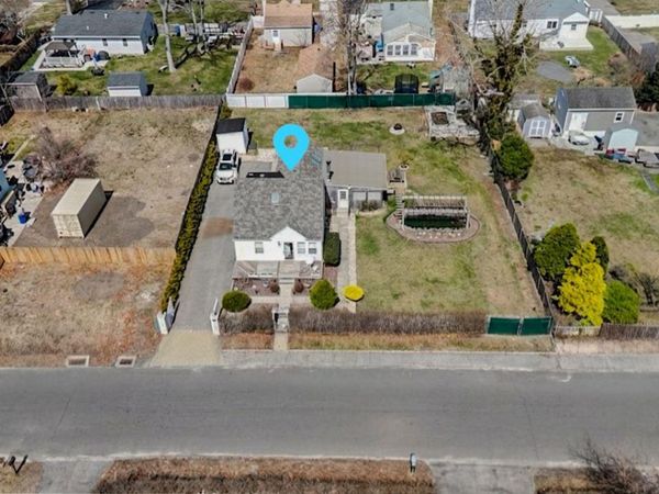 33 Manor Drive , Shirley, NY 11967