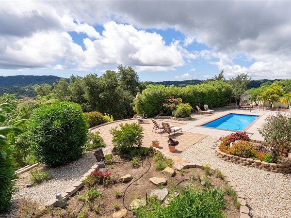 13305 Santa Ana, Atascadero, CA 93422