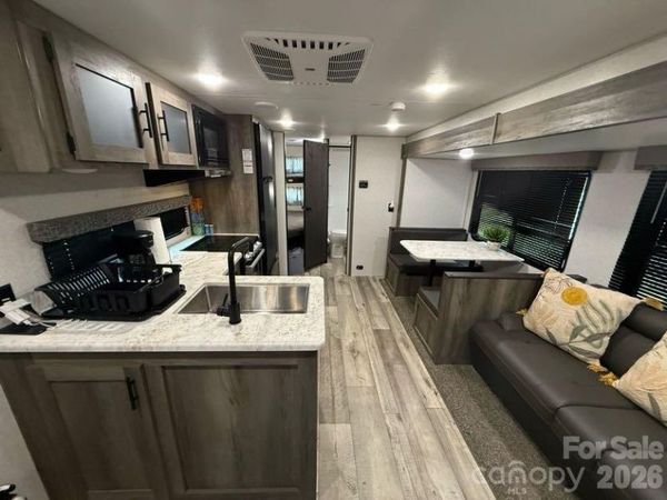 122 Oak Street, New London, NC 28127