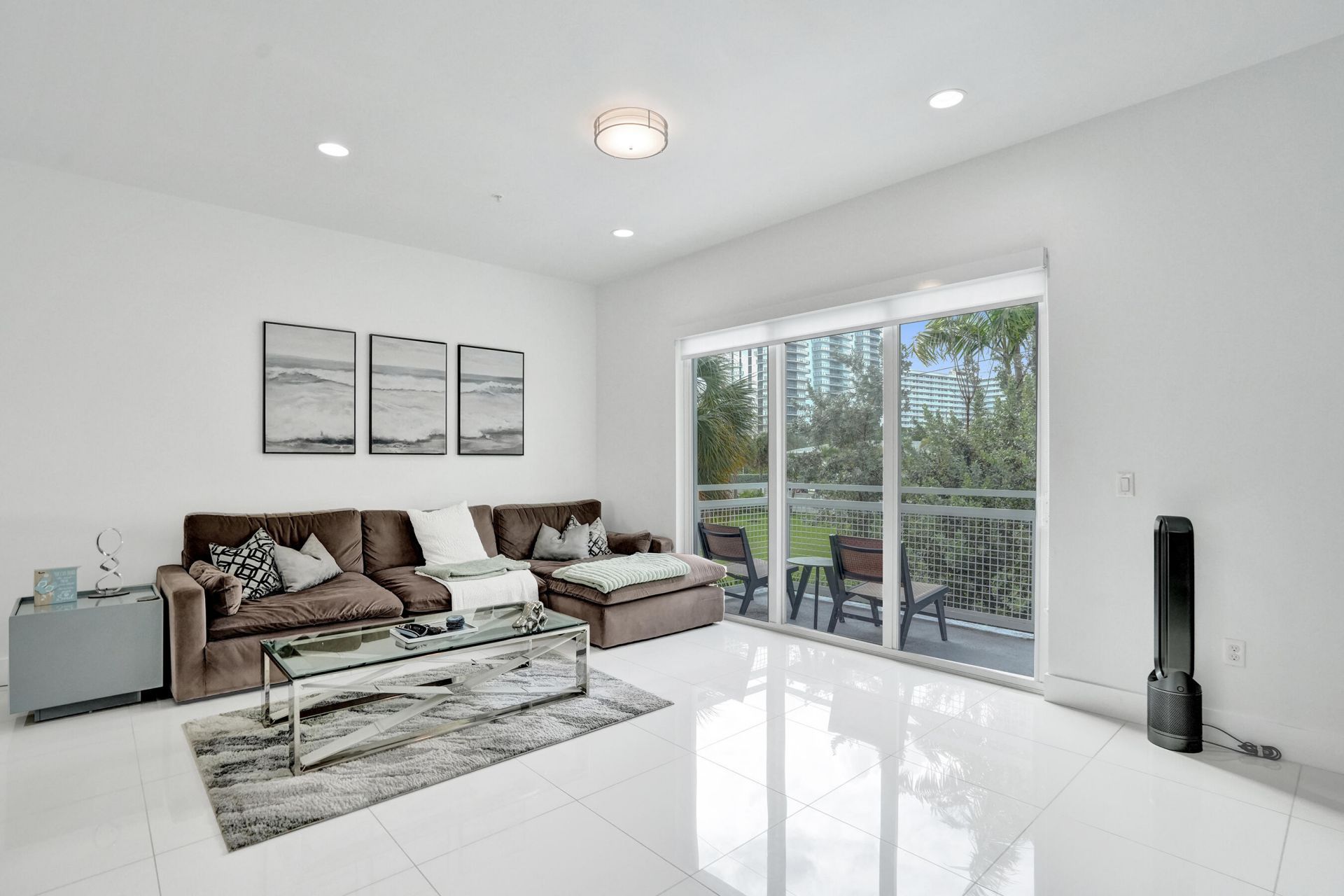 1347 N Ocean Boulevard, Pompano Beach, FL 33062 Photo