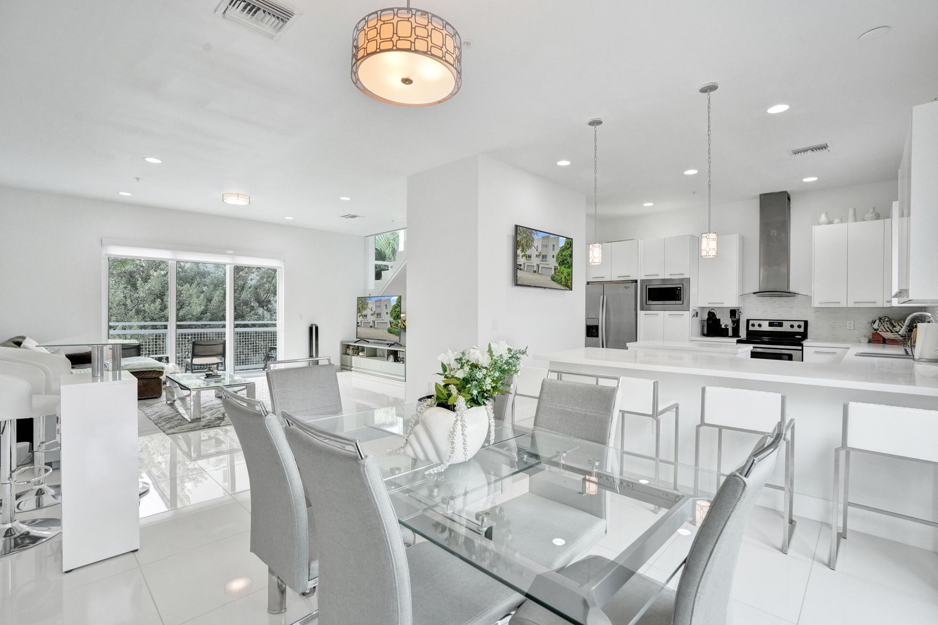 1347 N Ocean Boulevard, Pompano Beach, FL 33062 Photo