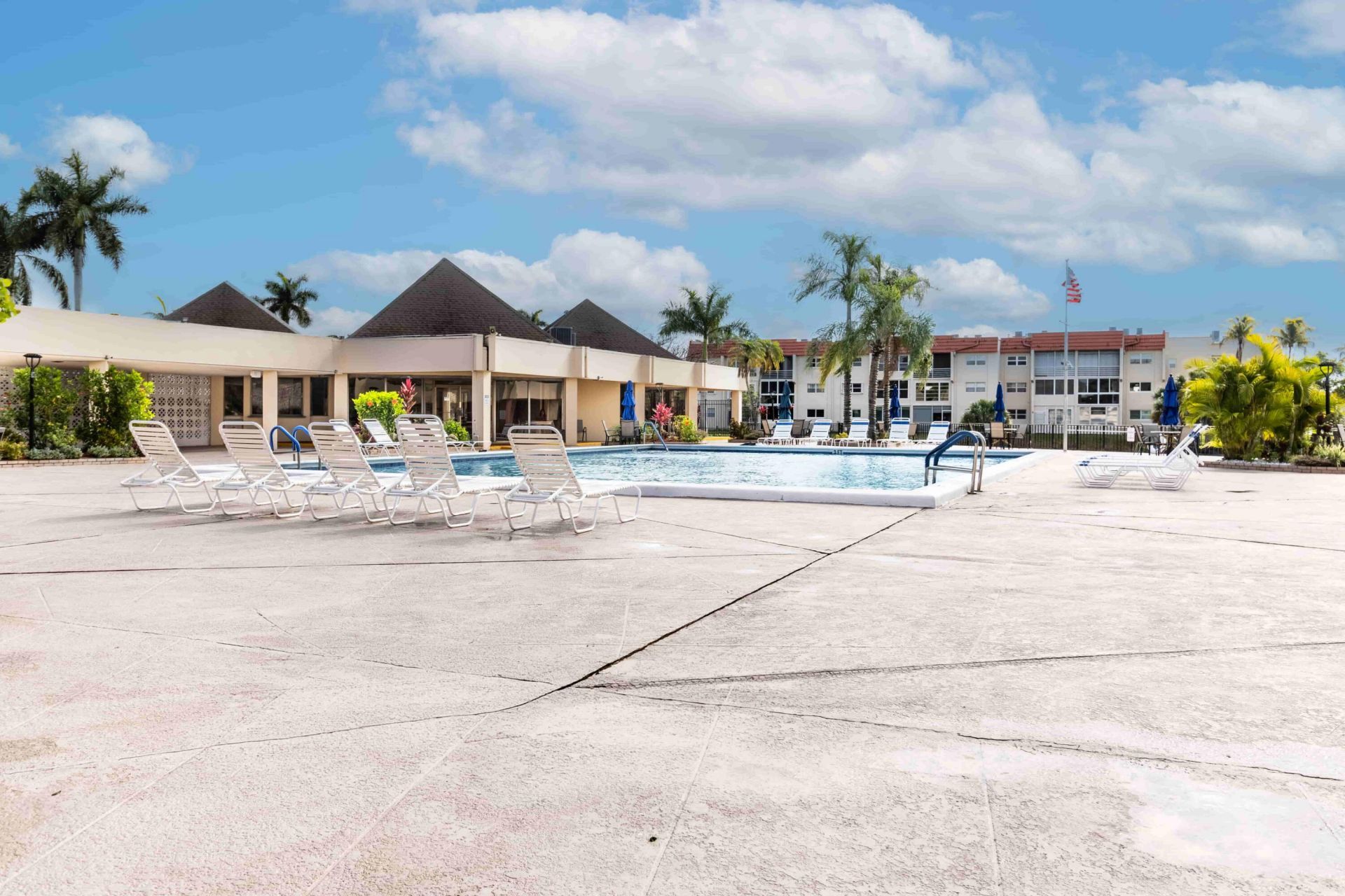 2800 Sunrise Lakes Drive W, Unit Apt 301, Sunrise, FL 33322 Photo