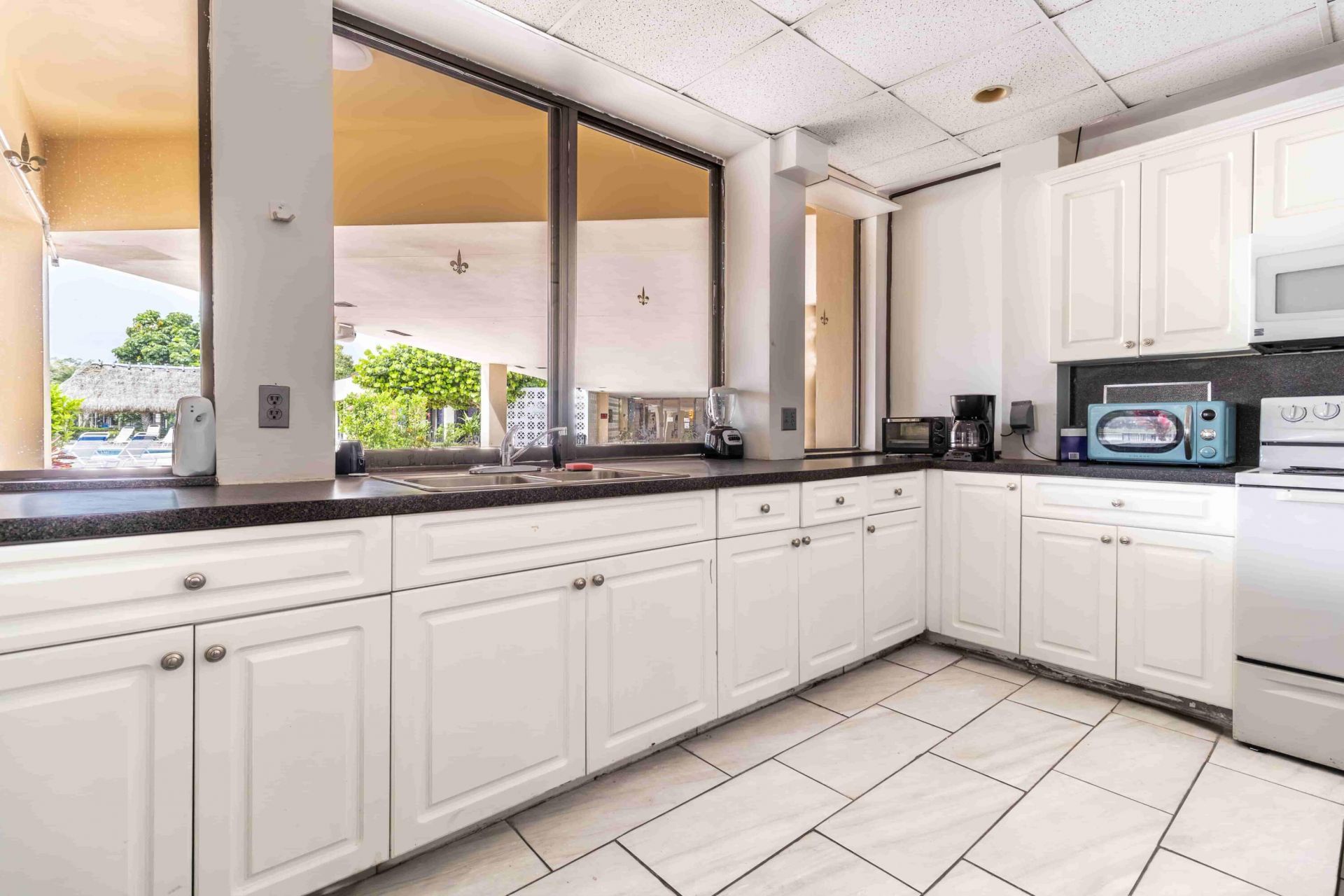 2800 Sunrise Lakes Drive W, Unit Apt 301, Sunrise, FL 33322 Photo