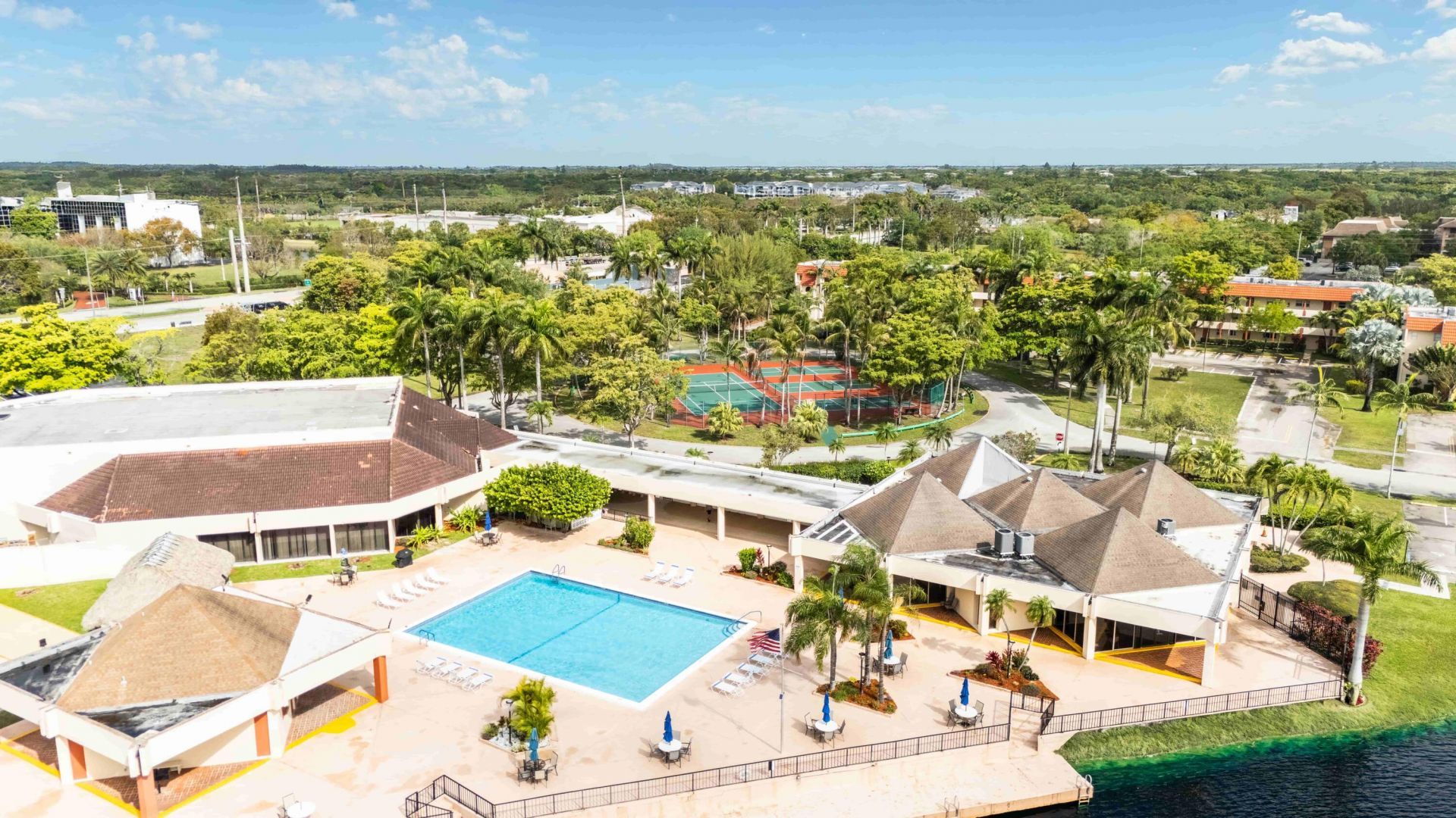 2800 Sunrise Lakes Drive W, Unit Apt 301, Sunrise, FL 33322 Photo