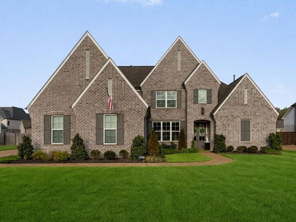4921 MAPLE WALK DR, Lakeland, TN 38002