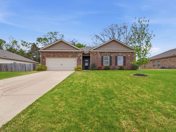 110 ABERDEEN DR, Oakland, TN 38060