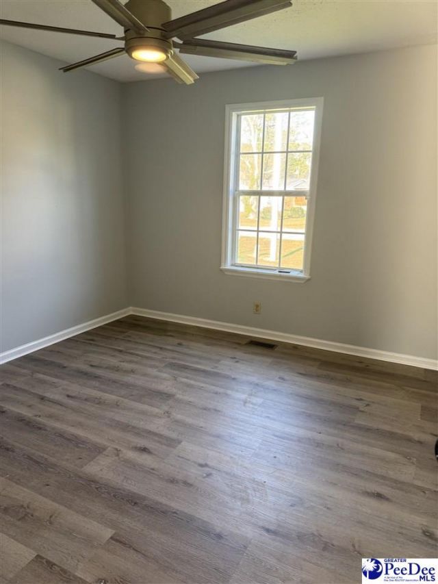 806 Cooper St. Photo 8