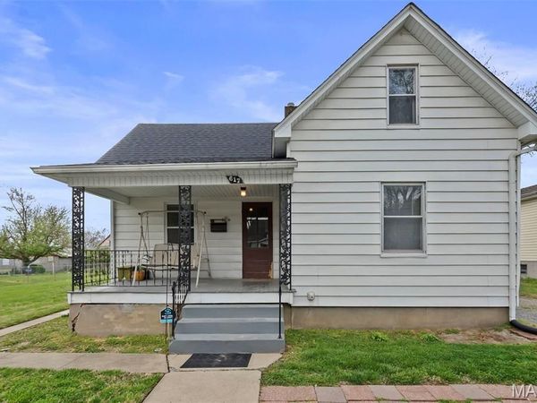 617 S Pacific Street , Cape Girardeau, MO 63703