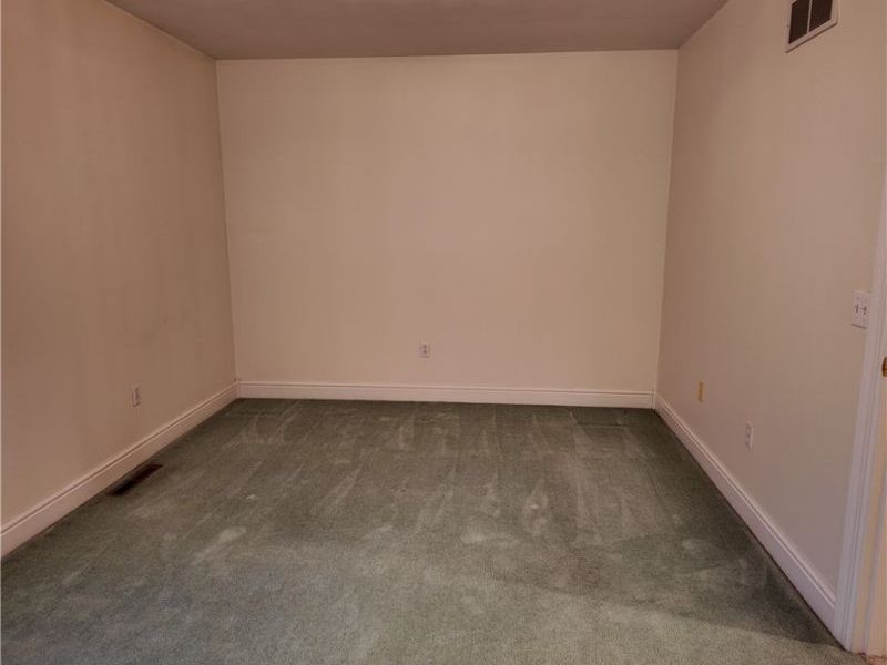 101 Lexington Drive , Saint Clairsville, OH 43950 Photo 19