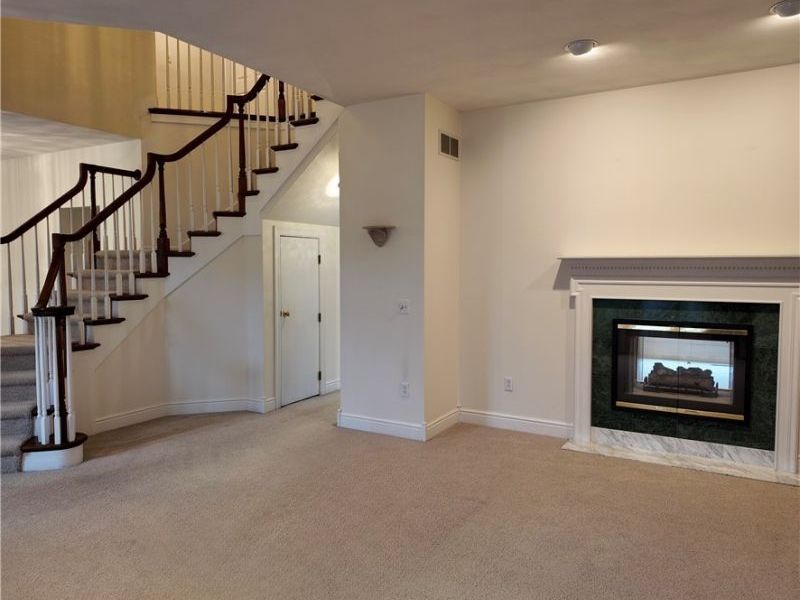 101 Lexington Drive , Saint Clairsville, OH 43950 Photo 5