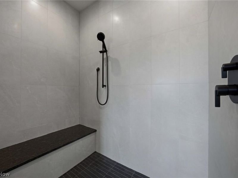 405 Club Drive W, Aurora, OH 44202 Photo 31