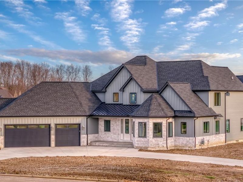 405 Club Drive W, Aurora, OH 44202 Photo 4