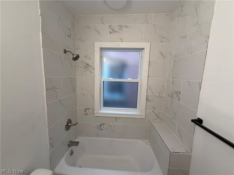 11431 Clifton Boulevard , Cleveland, OH 44102 Photo 18