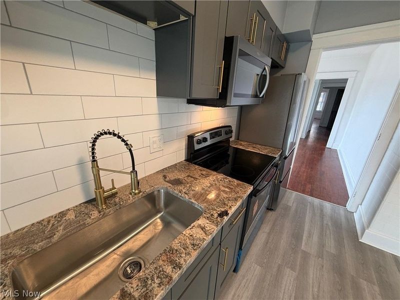 11431 Clifton Boulevard , Cleveland, OH 44102 Photo 23