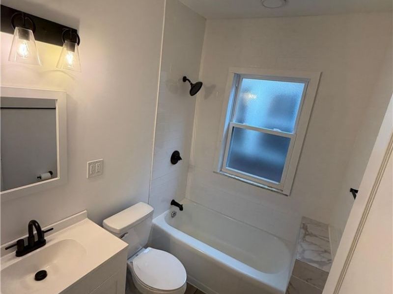 11431 Clifton Boulevard , Cleveland, OH 44102 Photo 34