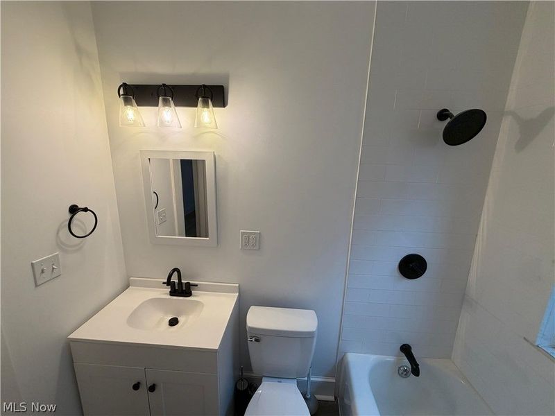 11431 Clifton Boulevard , Cleveland, OH 44102 Photo 35